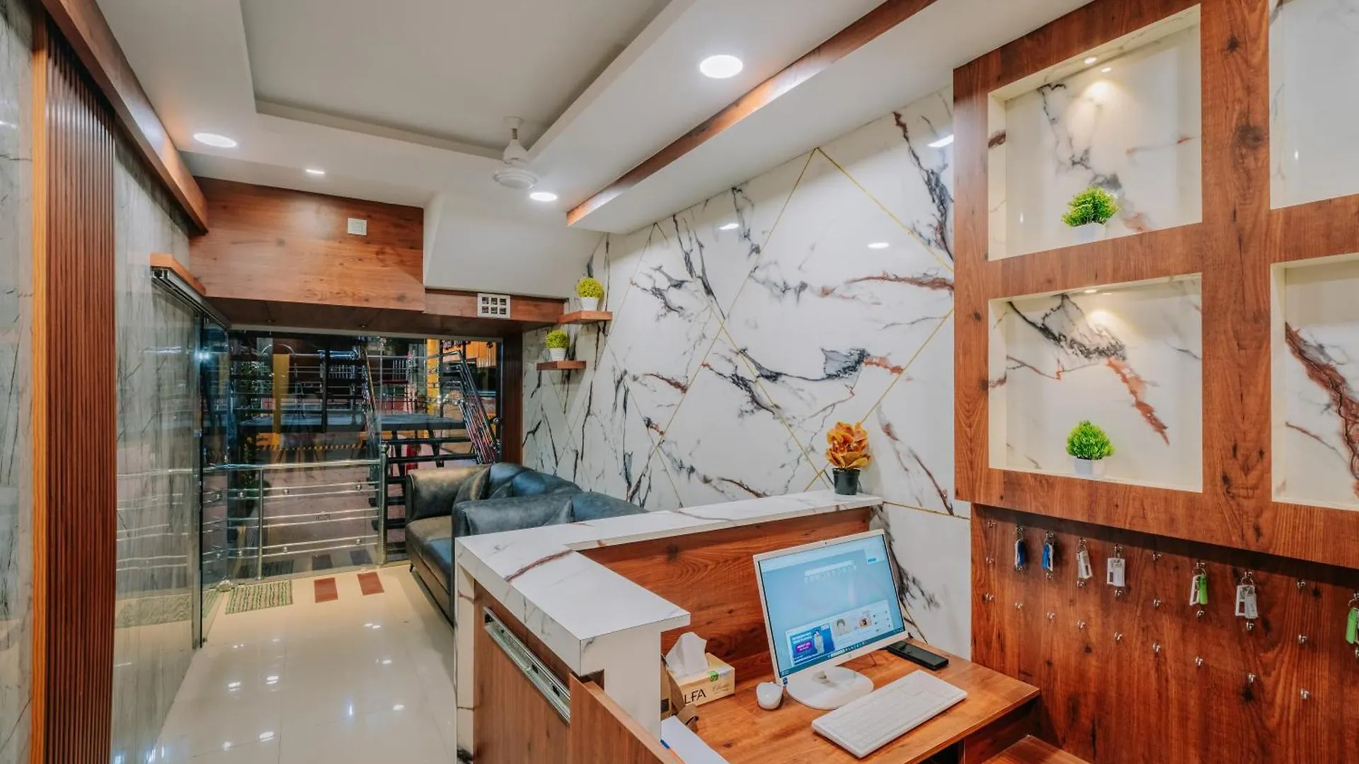 Kochi Daan Inn Kakkanad, Cochin מלון