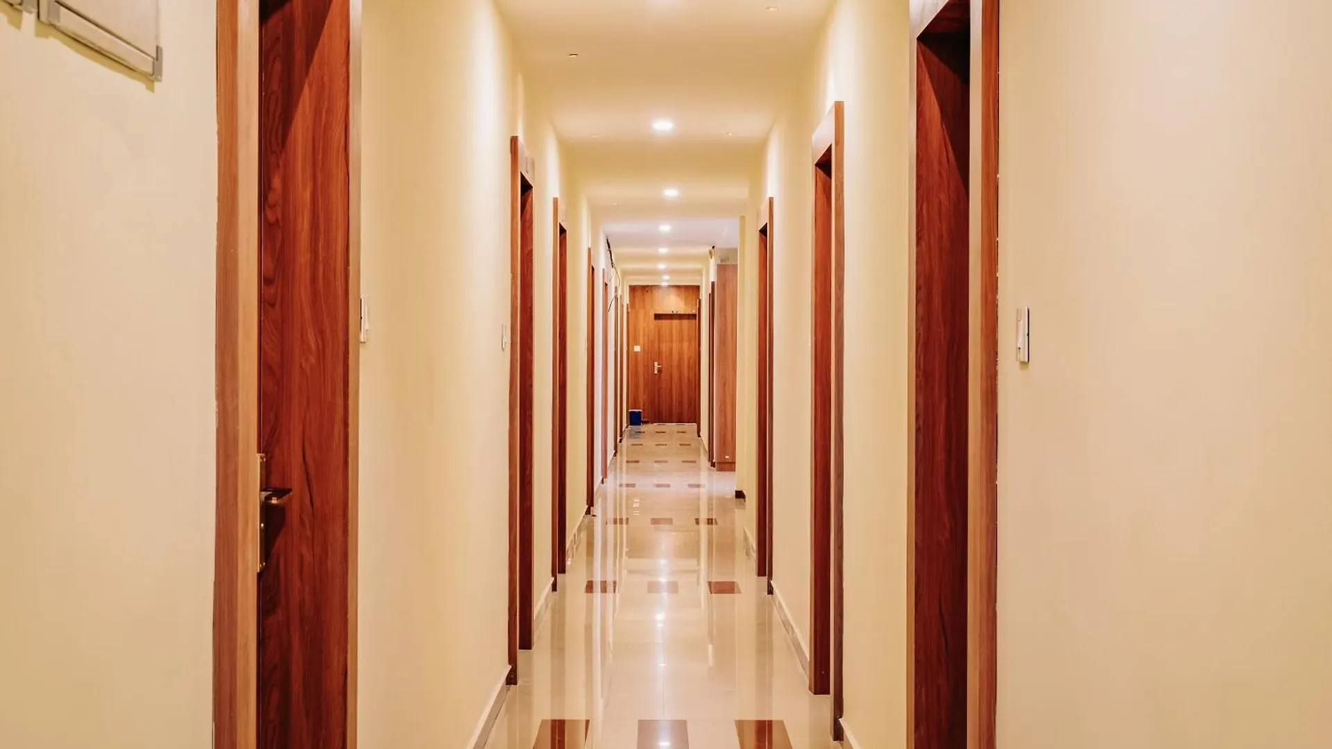 Kochi Daan Inn Kakkanad, Cochin