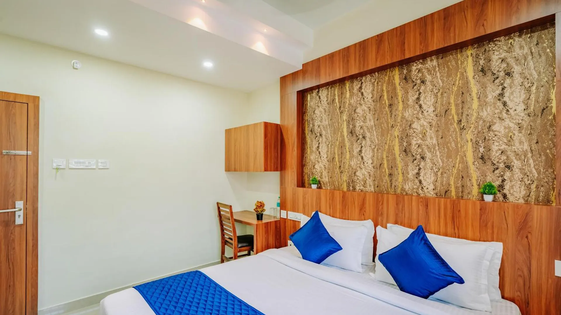 Kochi Daan Inn Kakkanad, Cochin